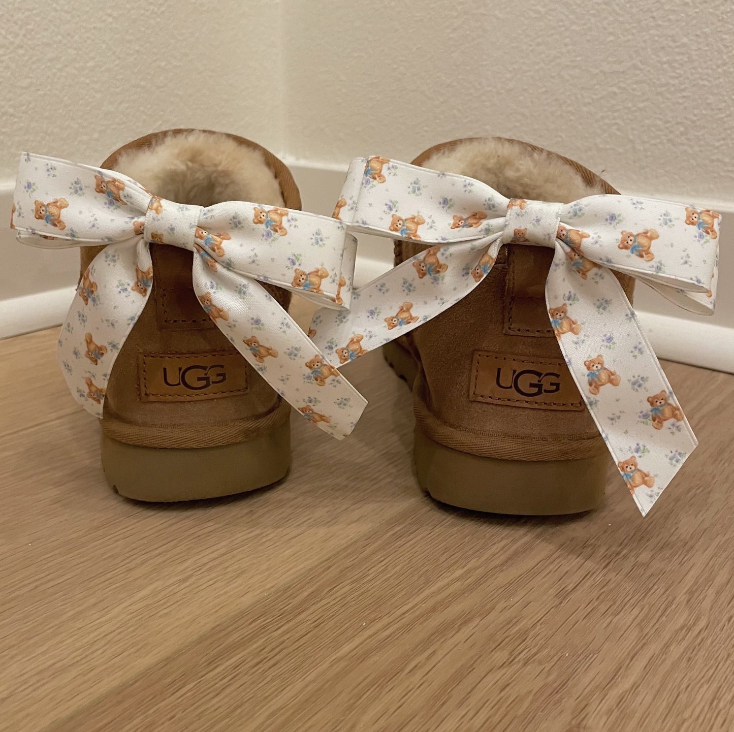 sweetly bear bow set