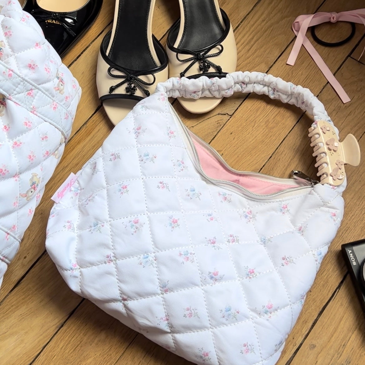 small cotton candy flower shoulder bag