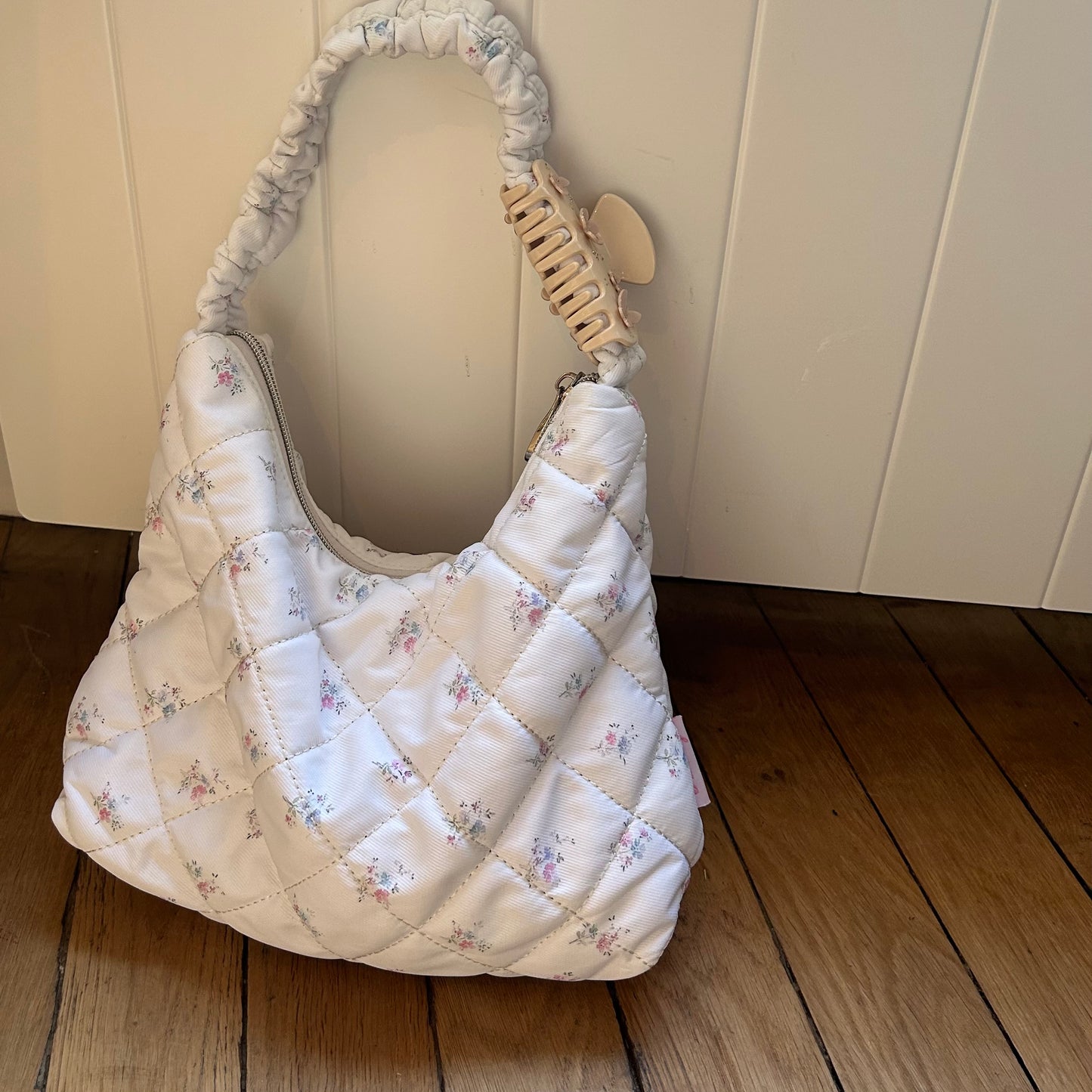 small cotton candy flower shoulder bag