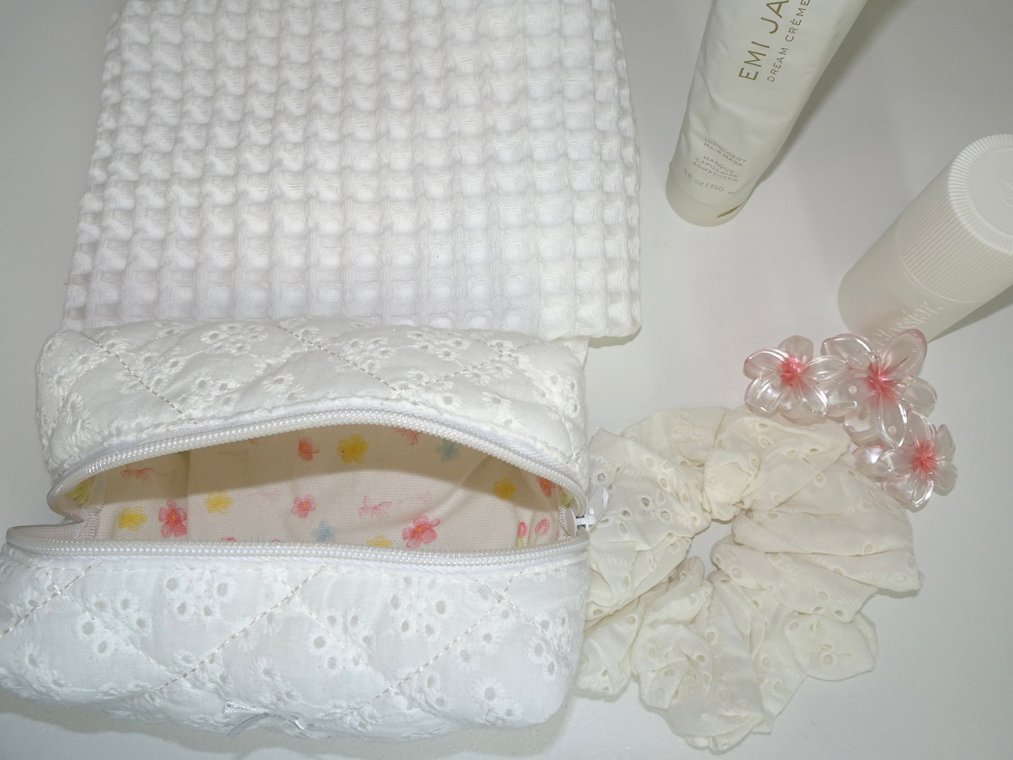 sweet summer eyelet pouch