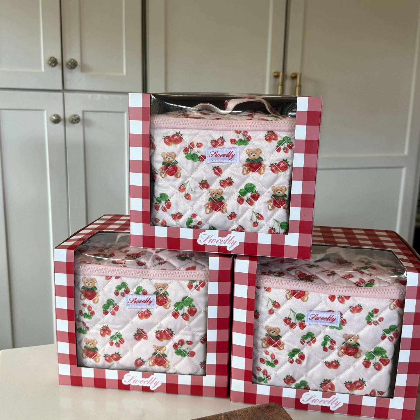 strawberry bear quilted lunch box