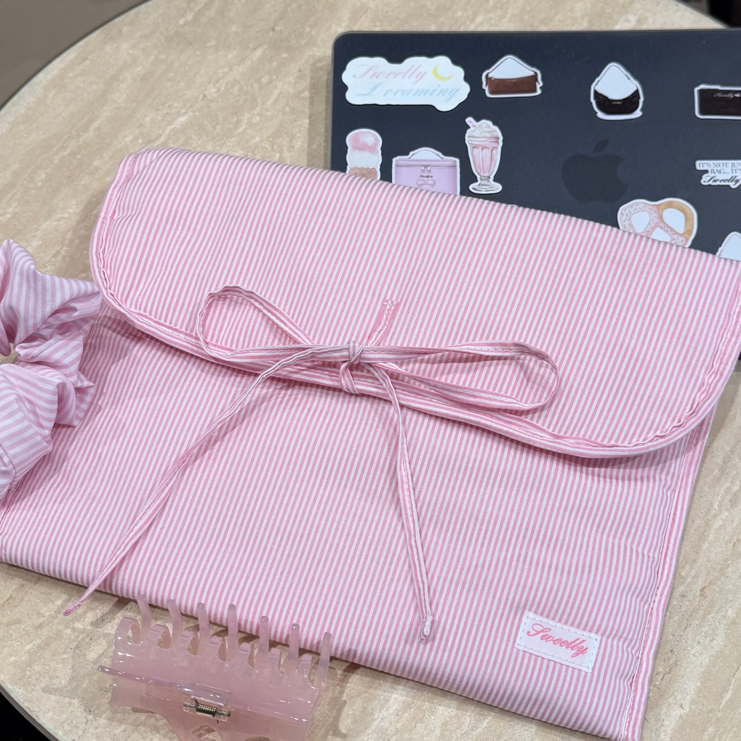 sweet envelope laptop pouch
