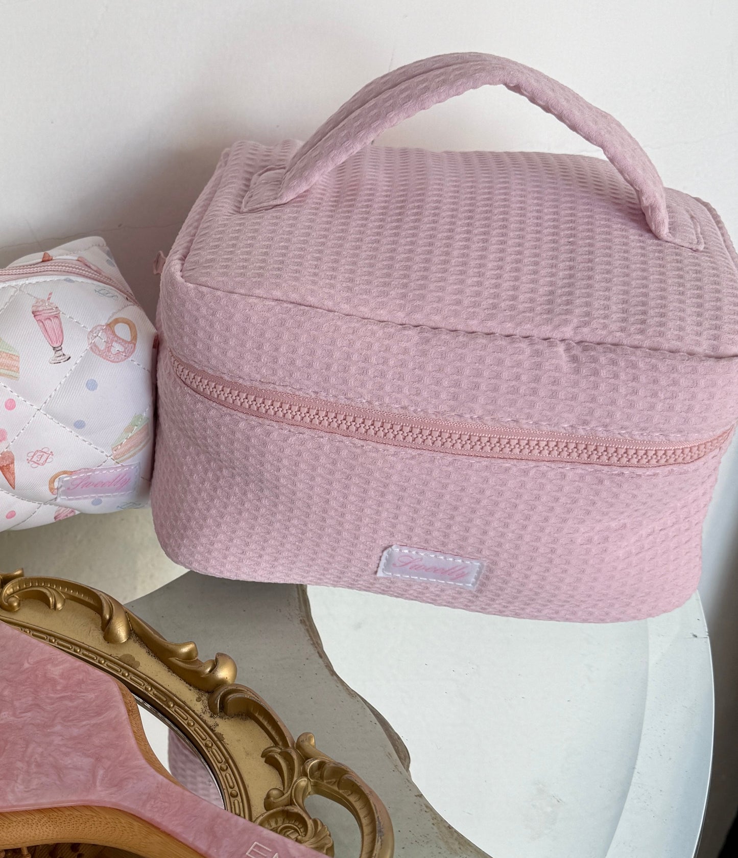 pink fawn thermal beauty case